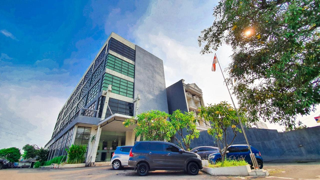 N1 Hotel Tanah Abang Jakarta Exterior photo