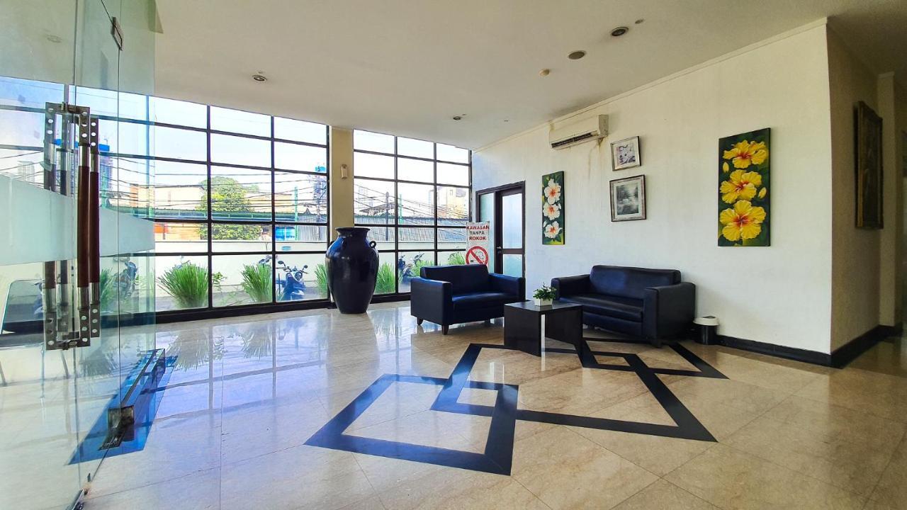 N1 Hotel Tanah Abang Jakarta Exterior photo